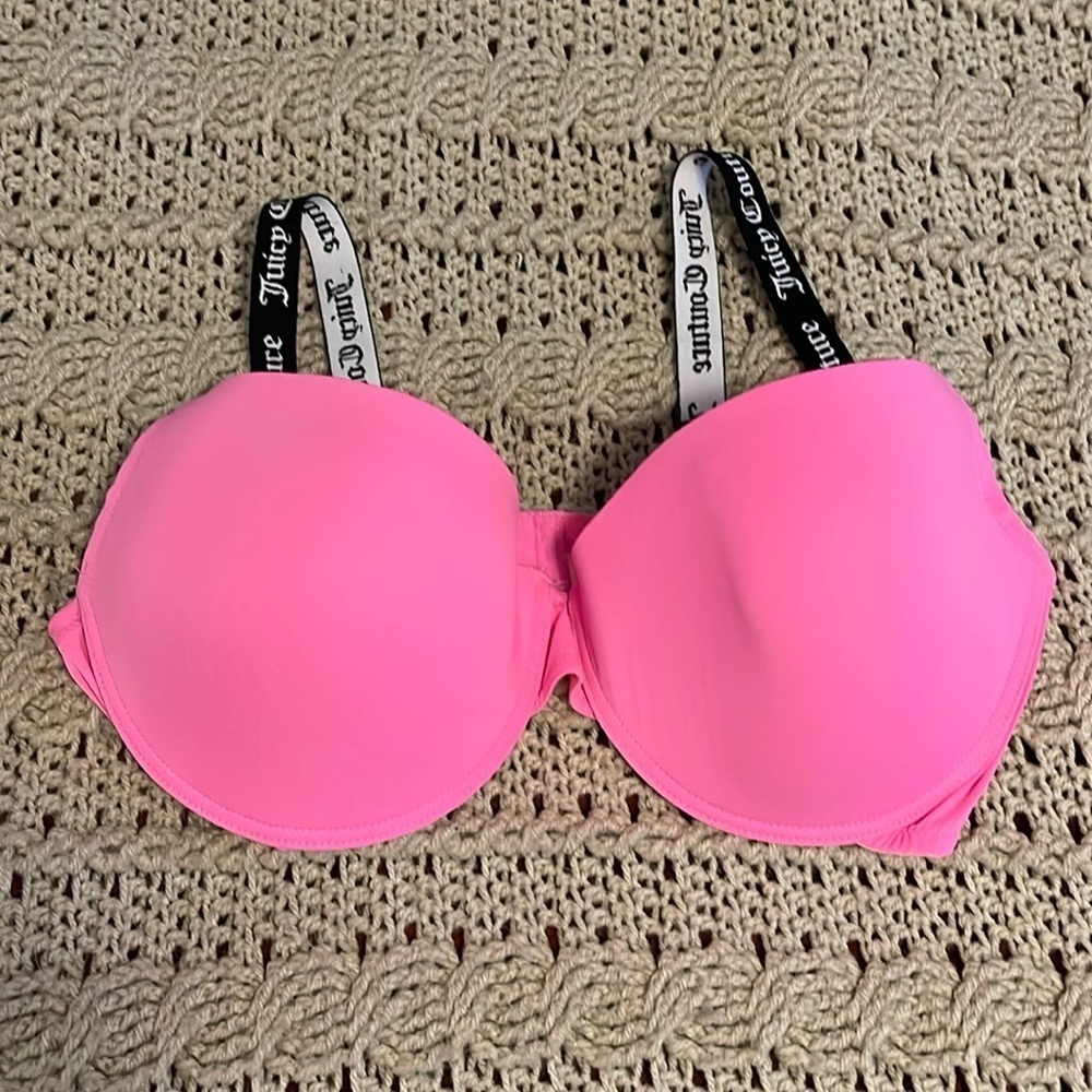 Juicy couture underwire bra women’s sz 42D Pink with write out straps, 3 hooks